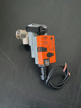 Load image into Gallery viewer, MD 50710 – Proportional Control Valve, 3-Way (1&quot;NPT)
