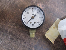 Load image into Gallery viewer, AMETEK PRESSURE GAUGE PN: 146001
